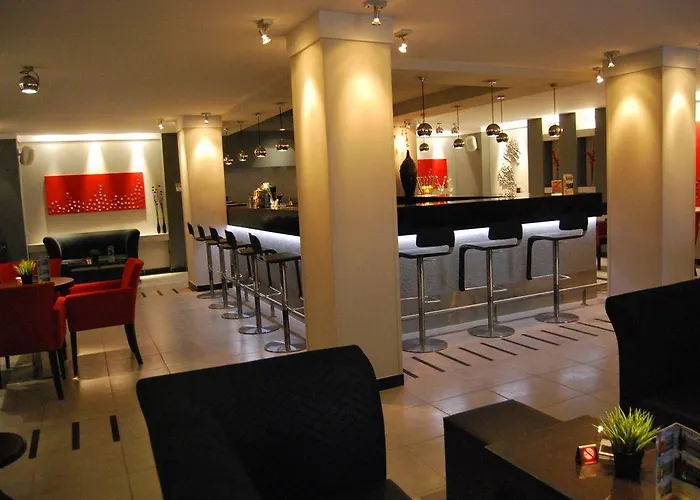 Arion فندق