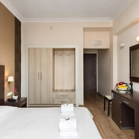 Отель Arion 3*